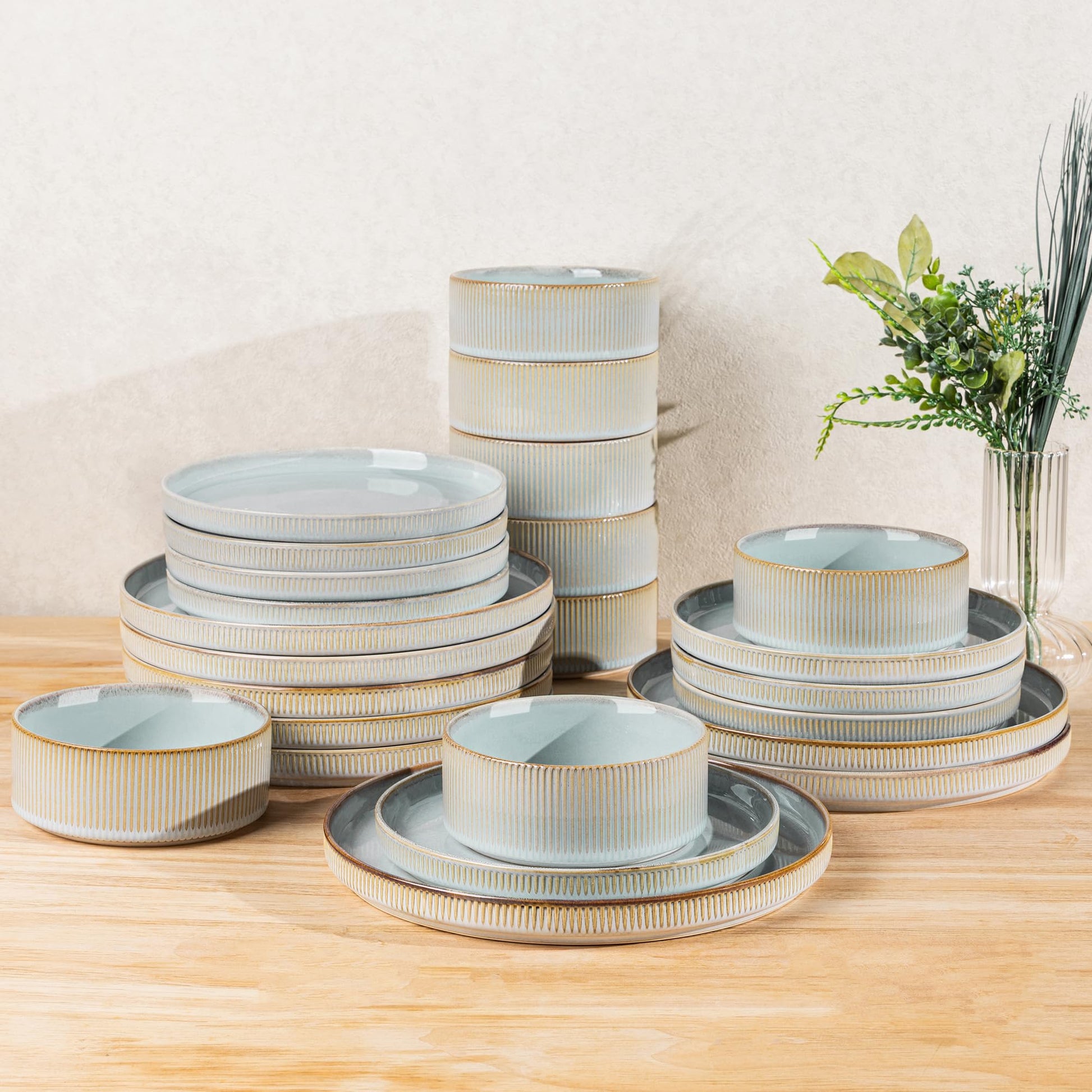 TheTerra Ceramic Dinnerware Sets for 4, 12 Pieces Porcelain Lightweight Plates and Bowls Sets, Scratch Resistant Dish Set, Oven & Microwave & Dishwasher Safe, Bright White