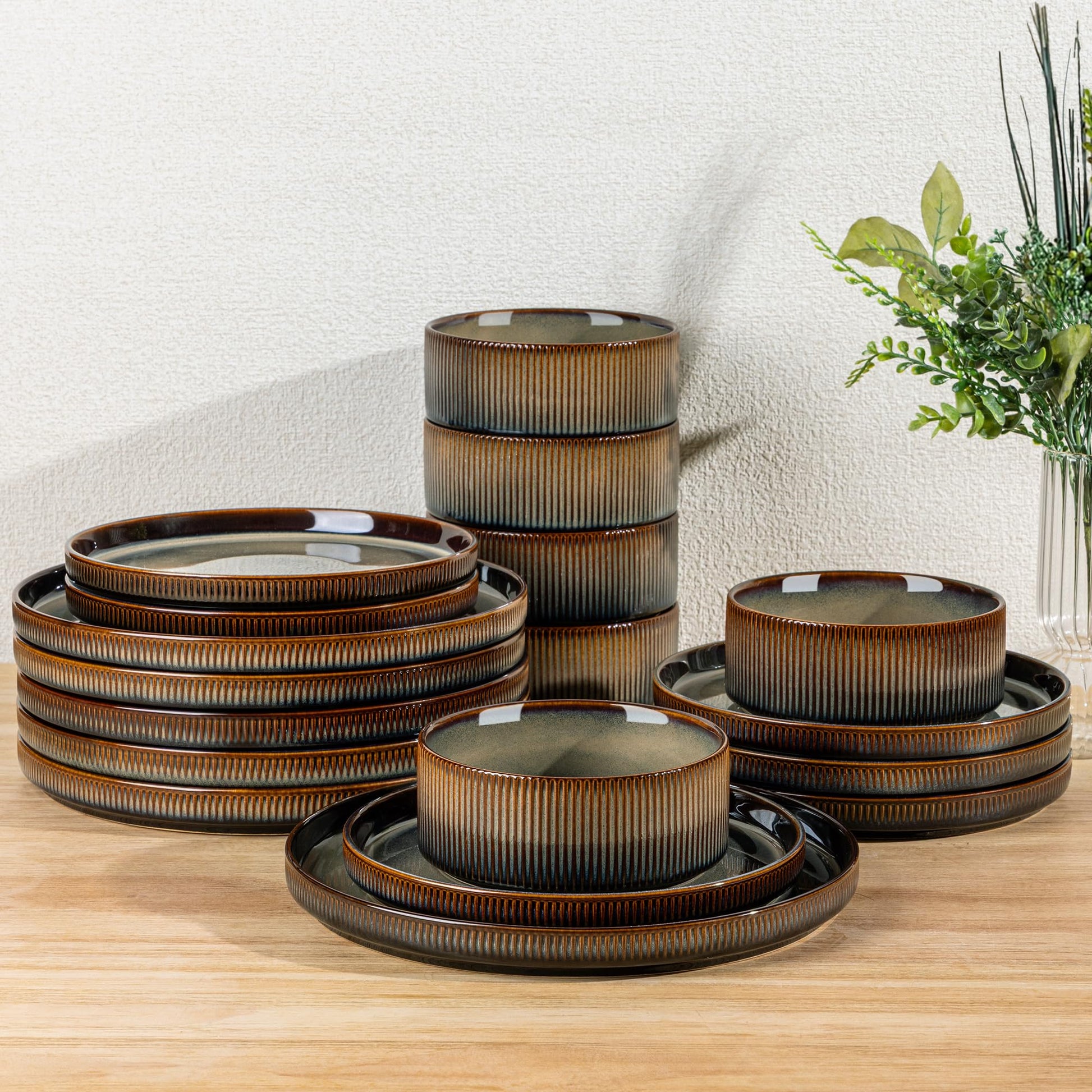 TheTerra Ceramic Dinnerware Sets for 4, 12 Pieces Porcelain Lightweight Plates and Bowls Sets, Scratch Resistant Dish Set, Oven & Microwave & Dishwasher Safe, Bright White