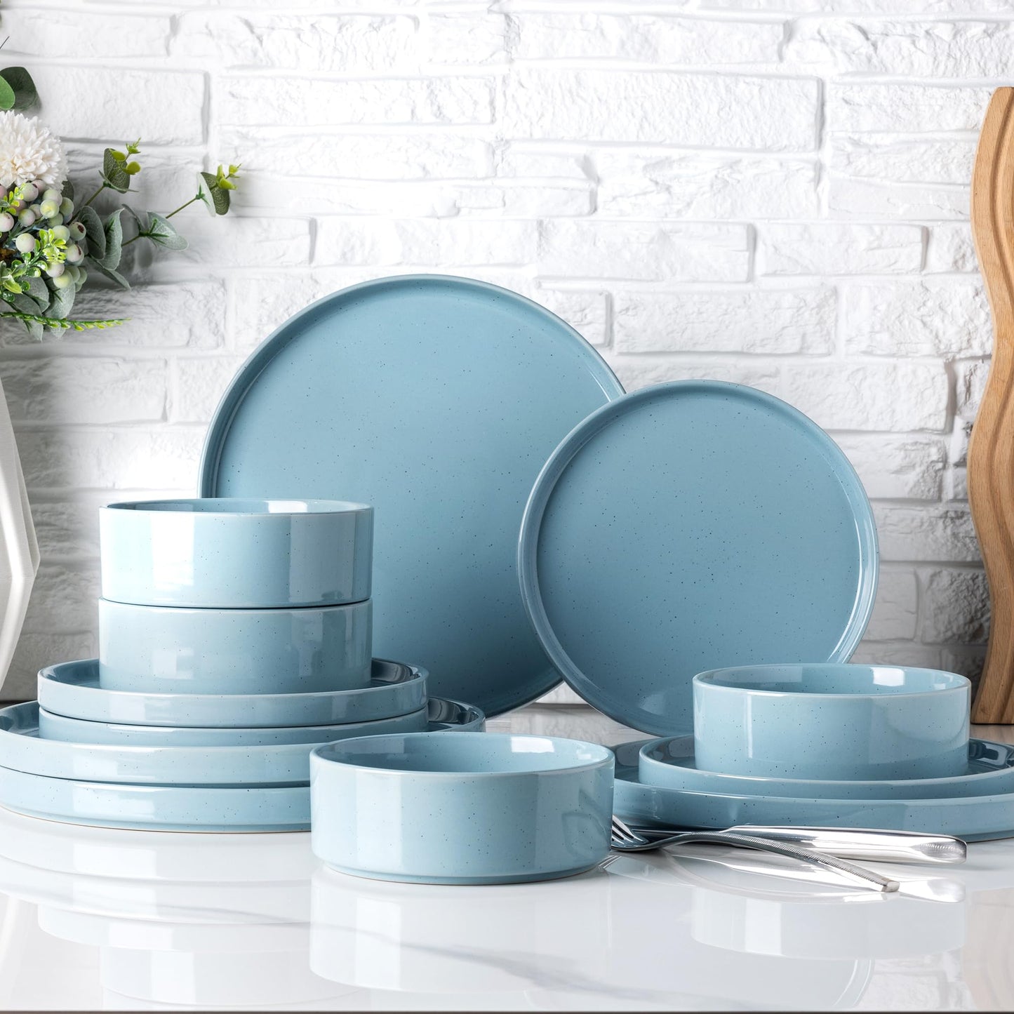 GBHOME Dinnerware Set for 4, 12 Piece Speckled Plates and Bowls Set with Glazed Bottom, Chip & Scratch Resistant Stoneware Plates Sets, Dishwasher & Microwave Safe Dishes (Light Beige, Service for 4)