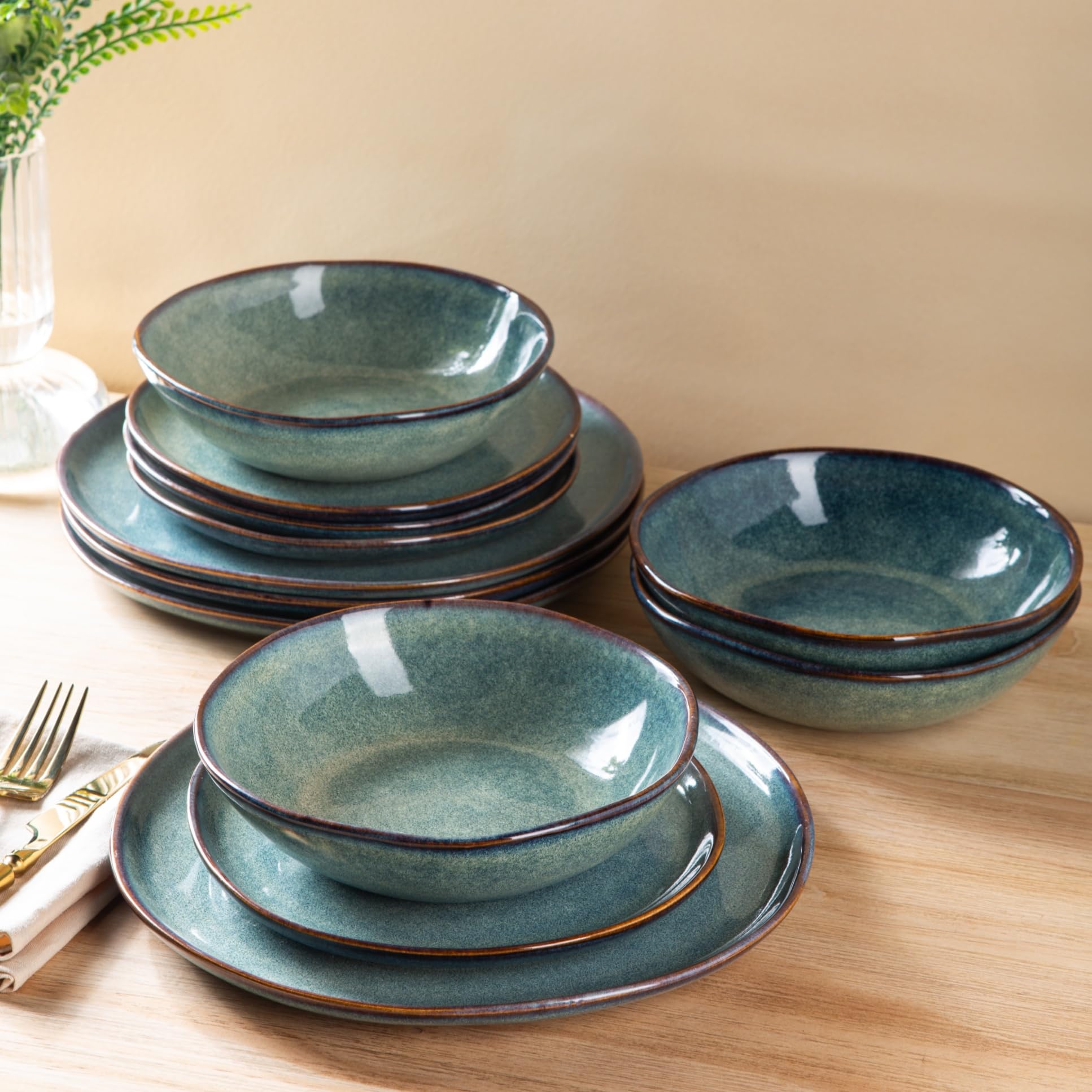 AmorArc Ceramic Dinnerware Sets,Handmade Reactive Glaze Stoneware Plates and Bowls Set,Highly Scratch Resistant Dishes | Dishwasher & Microwave Safe Dishes Set, Service for 6 (18pc)