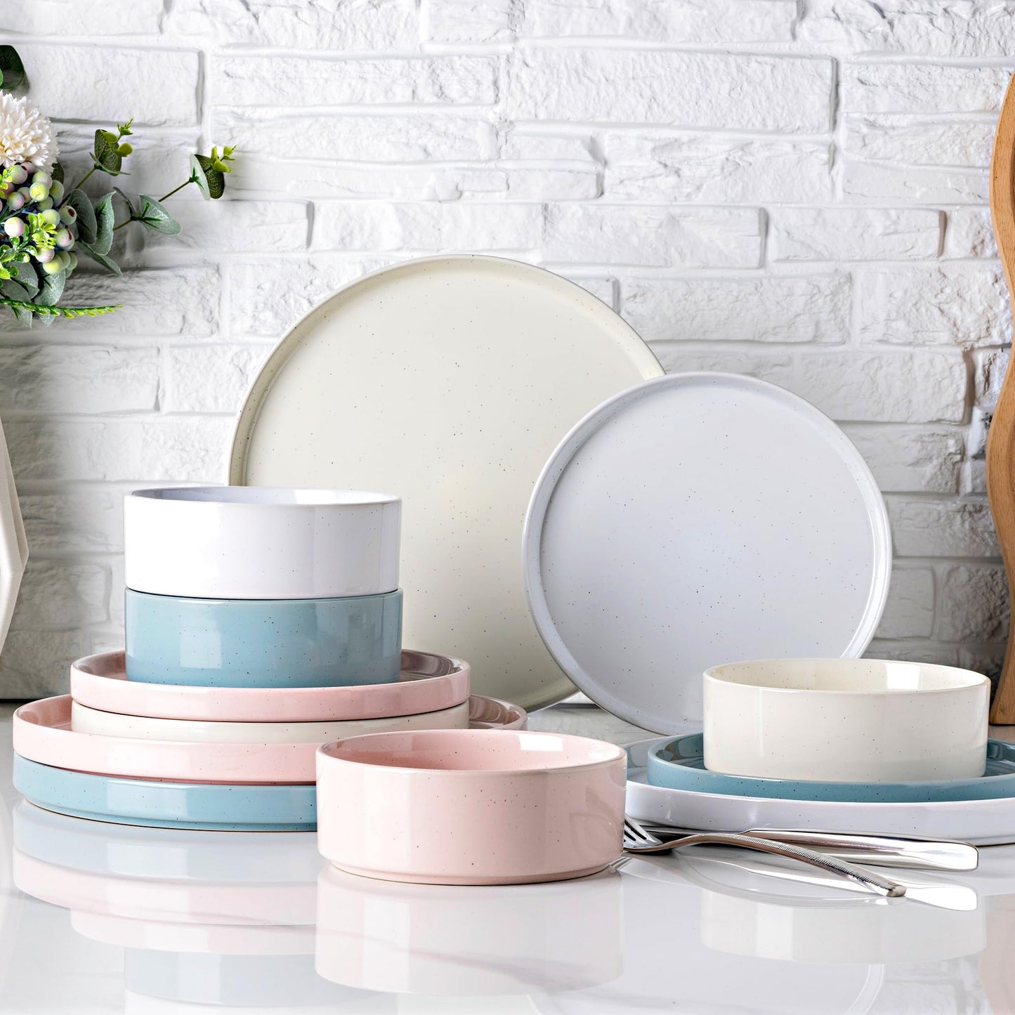 GBHOME Dinnerware Set for 4, 12 Piece Speckled Plates and Bowls Set with Glazed Bottom, Chip & Scratch Resistant Stoneware Plates Sets, Dishwasher & Microwave Safe Dishes (Light Beige, Service for 4)
