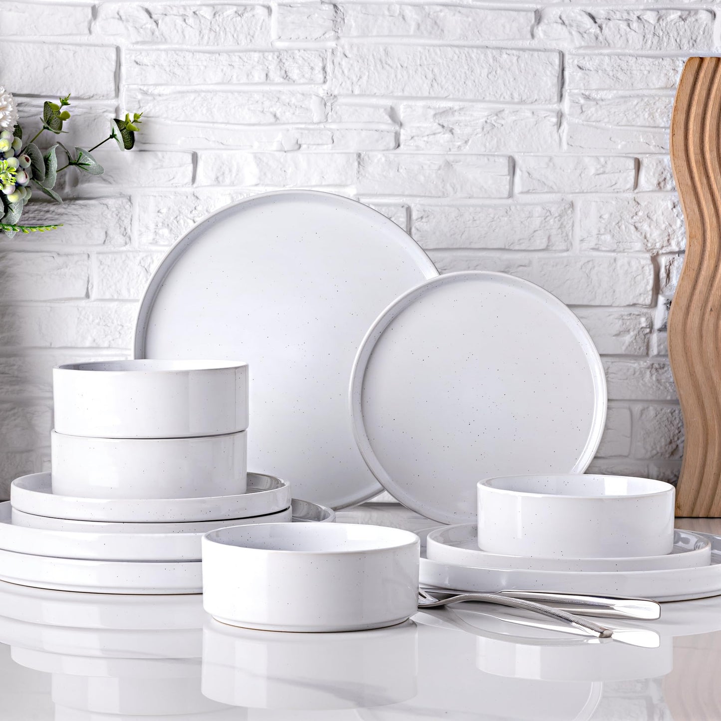 GBHOME Dinnerware Set for 4, 12 Piece Speckled Plates and Bowls Set with Glazed Bottom, Chip & Scratch Resistant Stoneware Plates Sets, Dishwasher & Microwave Safe Dishes (Light Beige, Service for 4)