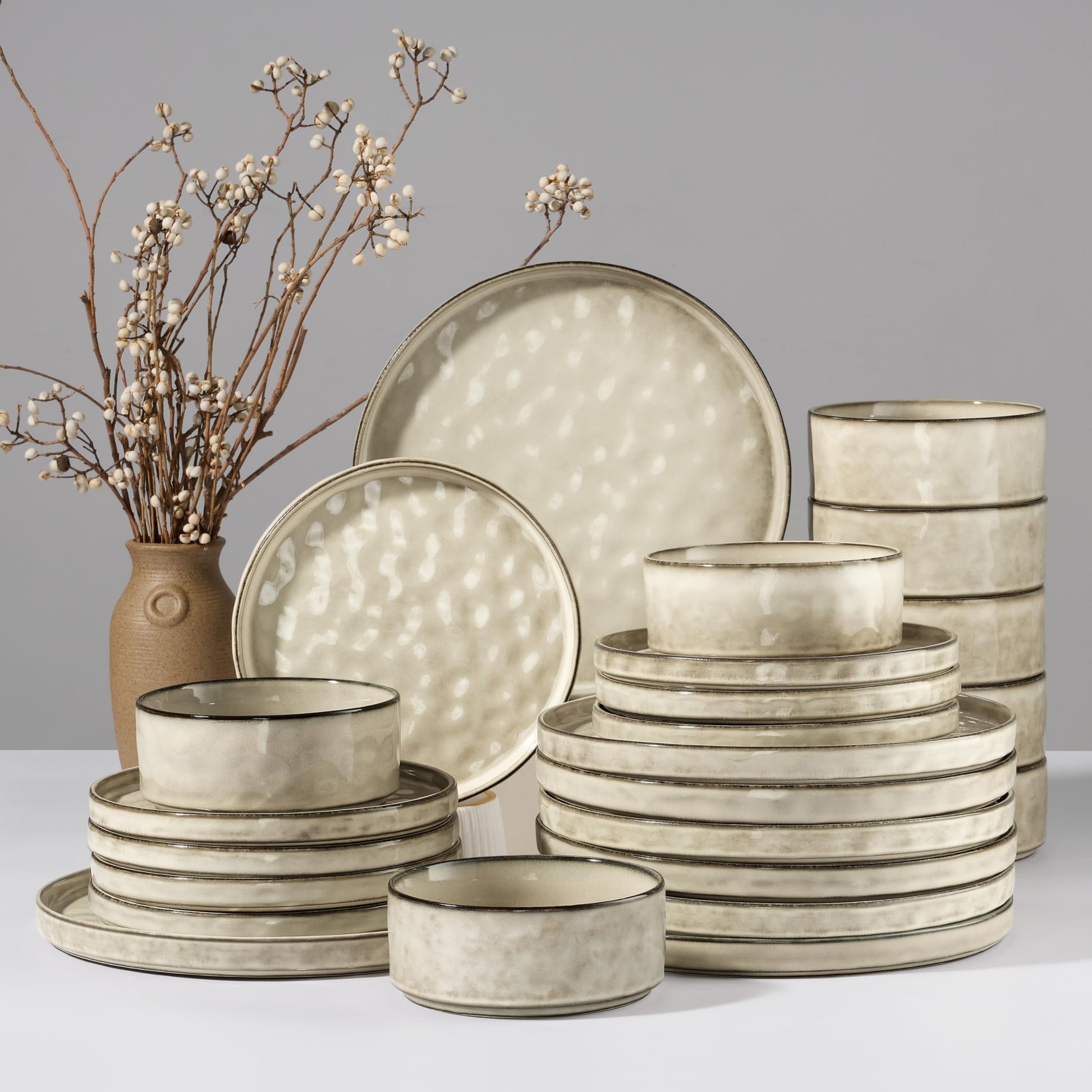 HaWare Dinnerware Sets, 12-Piece Plates and Bowls Set, Stoneware Dish Set for 4, Ceramic Dinnerware for Home Restaurant, Chip and Scratch Resistant, Microwave and Dishwasher Safe, Speckled White