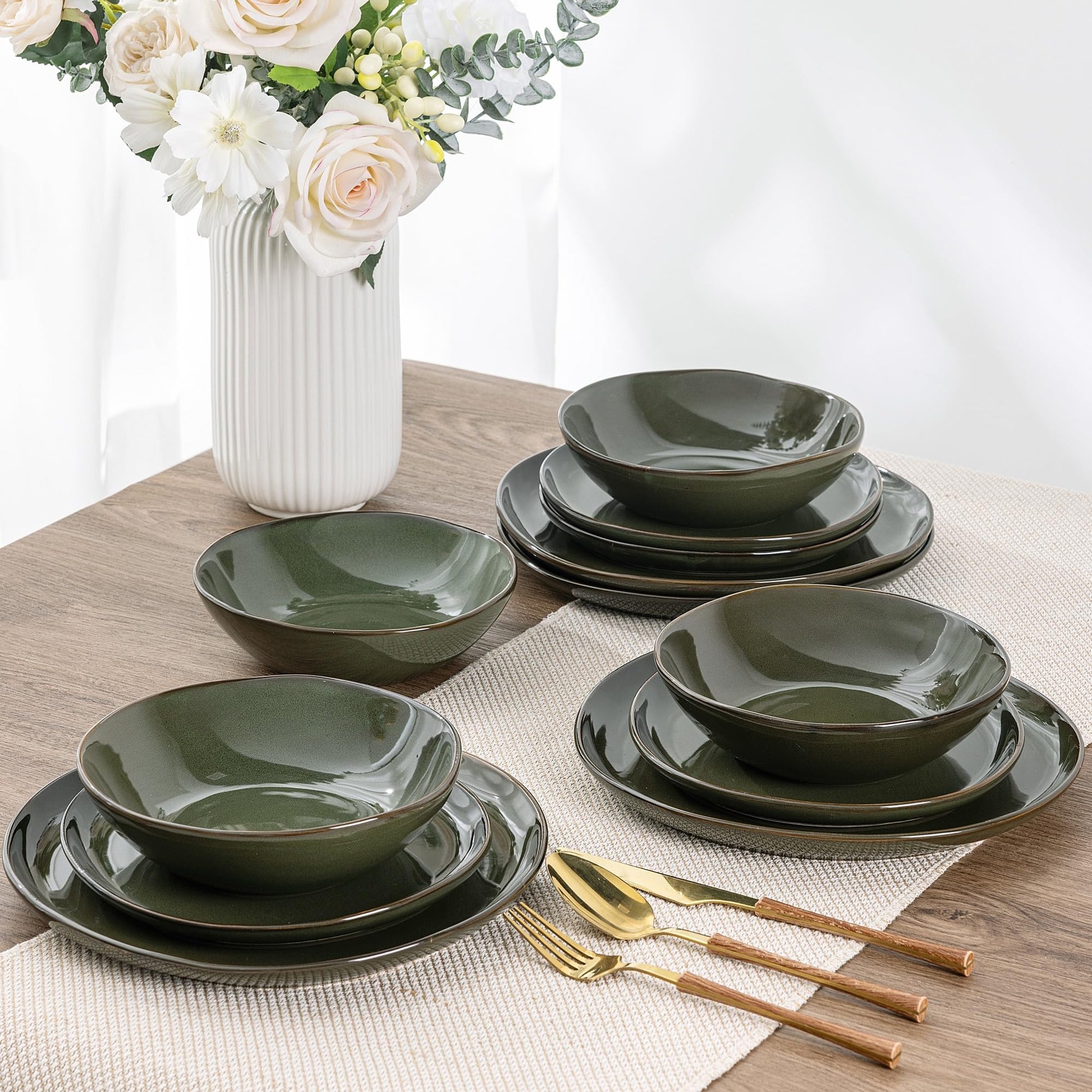AmorArc Ceramic Dinnerware Sets,Handmade Reactive Glaze Stoneware Plates and Bowls Set,Highly Scratch Resistant Dishes | Dishwasher & Microwave Safe Dishes Set, Service for 6 (18pc)